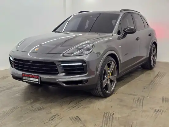 PORSCHE-CAYENNE-2020