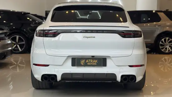 PORSCHE-CAYENNE-2023