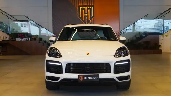 PORSCHE-CAYENNE-2023