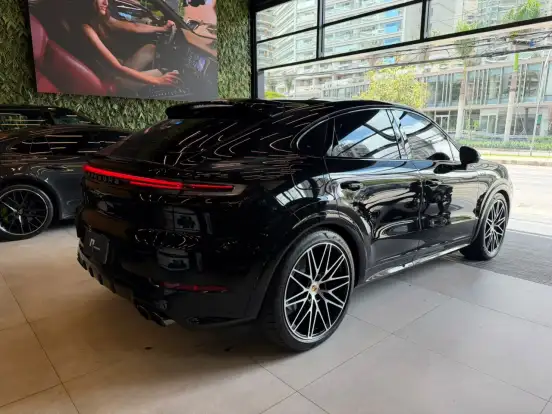 PORSCHE-CAYENNE-2024