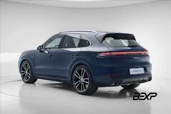 PORSCHE-CAYENNE-2025