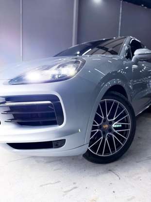 PORSCHE-CAYENNE-2019
