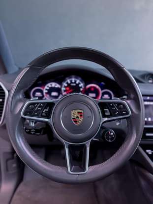 PORSCHE-CAYENNE-2019