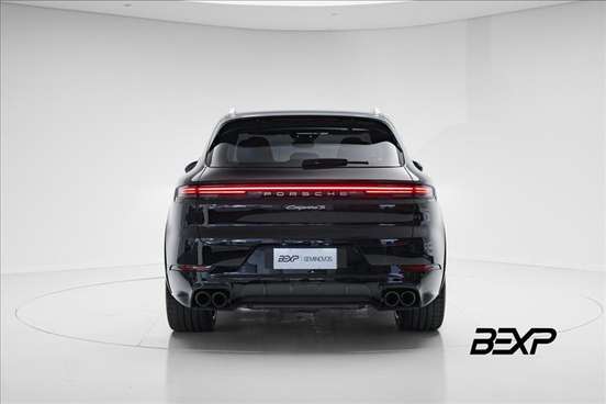 PORSCHE-CAYENNE-2025