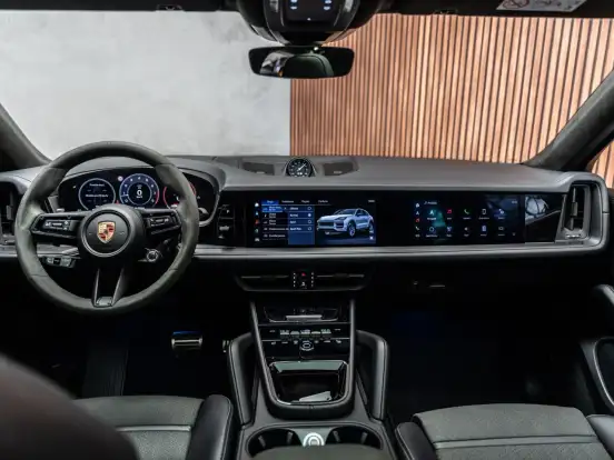 PORSCHE-CAYENNE-2025