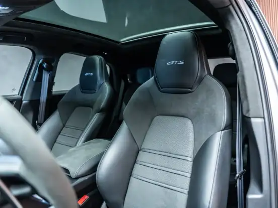 PORSCHE-CAYENNE-2025