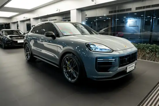 PORSCHE-CAYENNE-2023