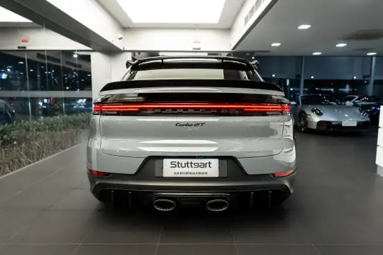 PORSCHE-CAYENNE-2023