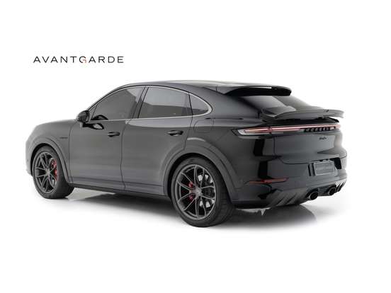 PORSCHE-CAYENNE-2025