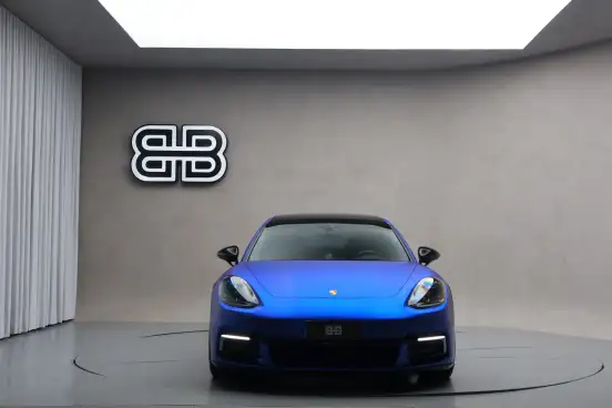 PORSCHE-PANAMERA-2019
