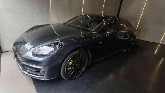 PORSCHE-PANAMERA-2023