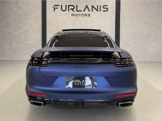PORSCHE-PANAMERA-2017
