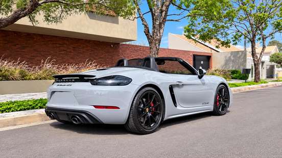 PORSCHE-718-2024