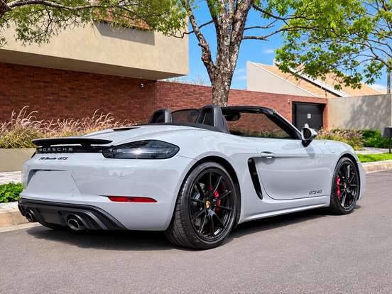 PORSCHE-718-4.0 H6 GASOLINA BOXSTER GTS PDK PORSCHE-718-2024