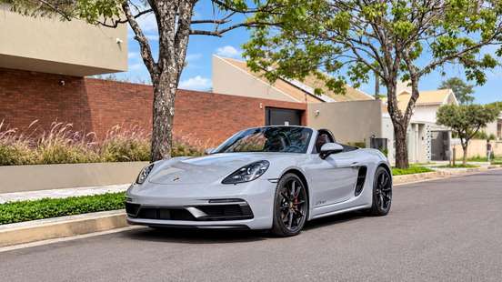 PORSCHE-718-2024