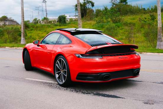 PORSCHE-911-2021