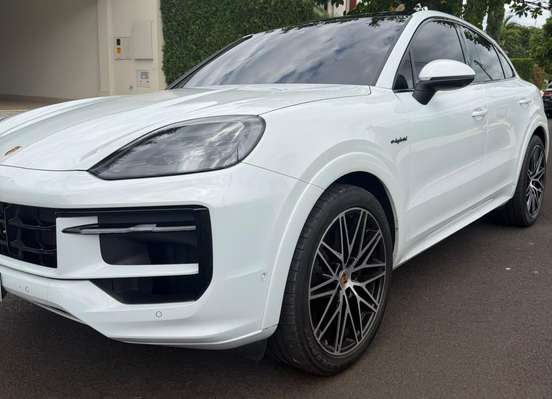 PORSCHE-CAYENNE-2025