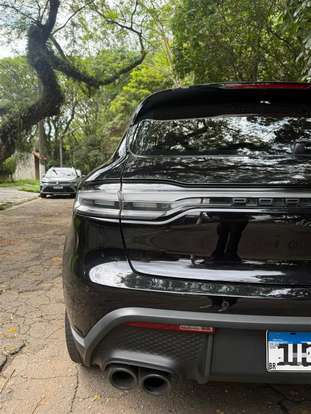 PORSCHE-MACAN-2022