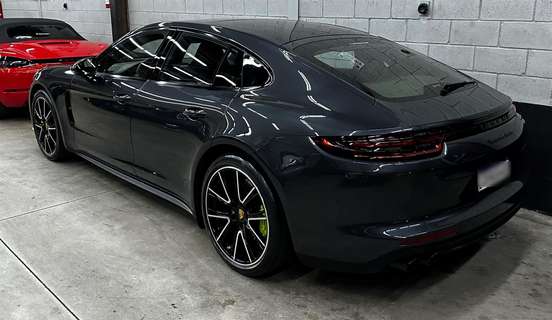 PORSCHE-PANAMERA-2017