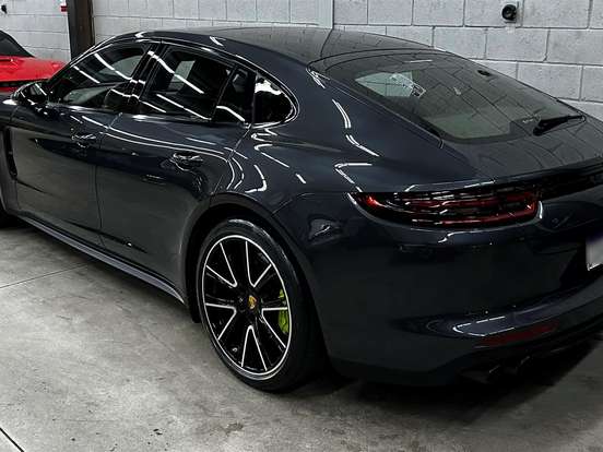 PORSCHE-PANAMERA-4.0 V8 GASOLINA TURBO PDK PORSCHE-PANAMERA-2017