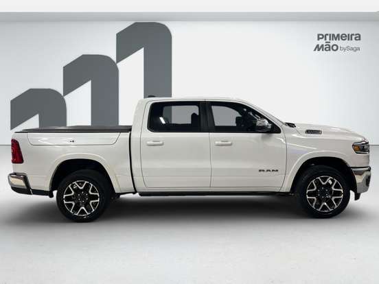 RAM-1500-3.0 HURRICANE 6 BITURBO GASOLINA LARAMIE NIGHT EDITION CD 4X4 AUTOMÁTICO RAM-1500-2024