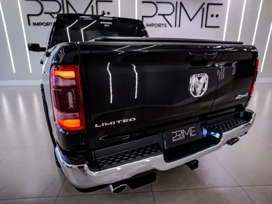 RAM-1500-5.7 V8 GASOLINA LIMITED CD 4X4 AUTOMÁTICO RAM-1500-2023