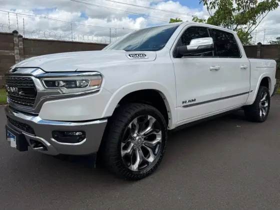 RAM 1500 5.7 V8 GASOLINA LIMITED CD 4X4 AUTOMÁTICO
