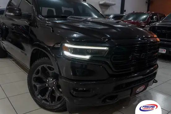 RAM-1500-5.7 V8 GASOLINA LIMITED NIGHT EDITION CD 4X4 AUTOMÁTICO RAM-1500-2023