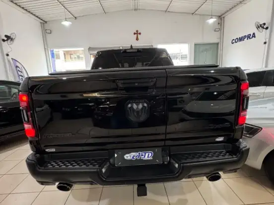 RAM-1500-5.7 V8 GASOLINA REBEL CD 4X4 AUTOMÁTICO RAM-1500-2022