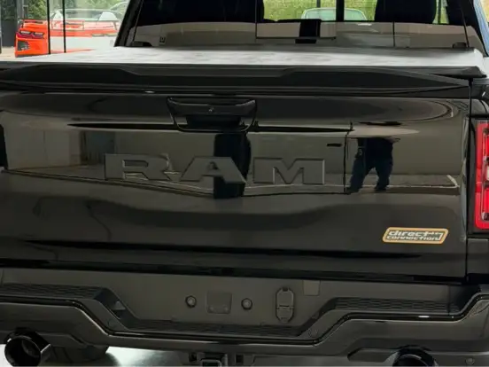 RAM-1500-5.7 V8 SUPERCHARGED GASOLINA DC650 CD 4X4 AUTOMÁTICO RAM-1500-2026
