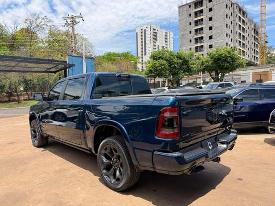 RAM-1500-5.7 V8 GASOLINA LIMITED NIGHT EDITION CD 4X4 AUTOMÁTICO RAM-1500-2023