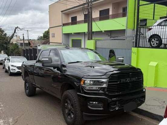 RAM-2500-6.7 I6 TURBO DIESEL LARAMIE CD 4X4 AUTOMÁTICO RAM-2500-2023