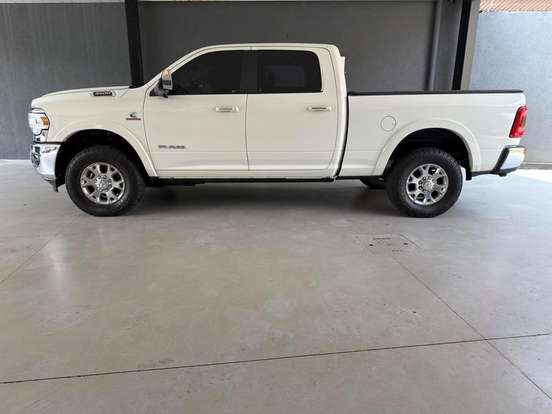 RAM-3500-6.7 I6 TURBO DIESEL LARAMIE CD 4X4 AUTOMÁTICO RAM-3500-2022
