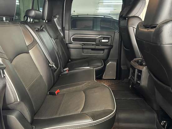 RAM-3500-6.7 I6 TURBO DIESEL LARAMIE NIGHT EDITION CD 4X4 AUTOMÁTICO RAM-3500-2026