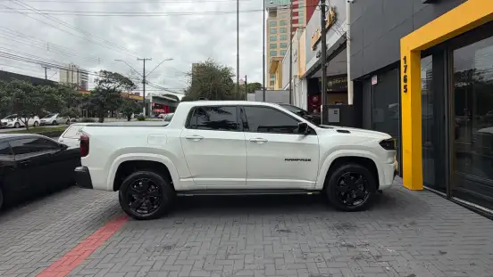 RAM-RAMPAGE-2.2 TURBO DIESEL LARAMIE 4X4 AUTOMÁTICO RAM-RAMPAGE-2025