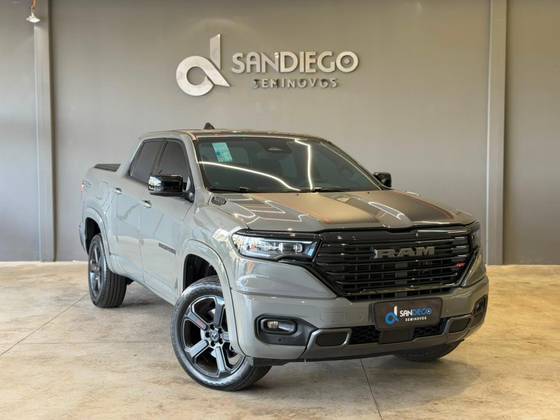 RAM RAMPAGE 2.0 HURRICANE 4 TURBO GASOLINA R/T 4X4 AUTOMÁTICO