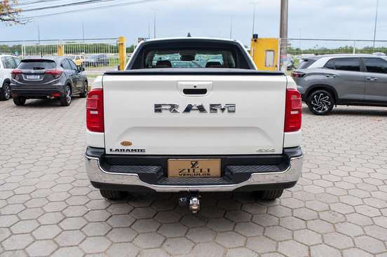 RAM-RAMPAGE-2.2 TURBO DIESEL LARAMIE 4X4 AUTOMÁTICO RAM-RAMPAGE-2025