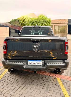 RAM-1500-5.7 V8 GASOLINA REBEL CD 4X4 AUTOMÁTICO RAM-1500-2023