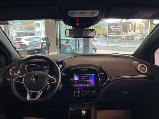 RENAULT-CAPTUR-2022