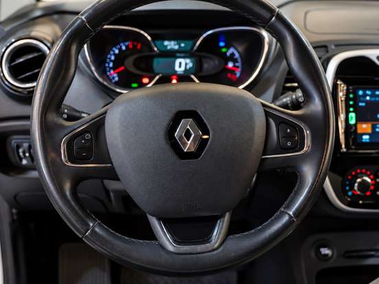 RENAULT-CAPTUR-2019