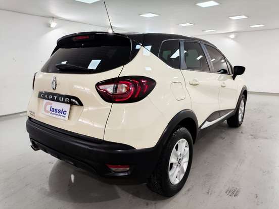 RENAULT-CAPTUR-2019