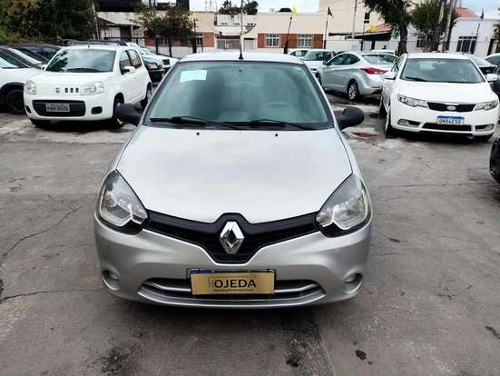 RENAULT-CLIO-2012