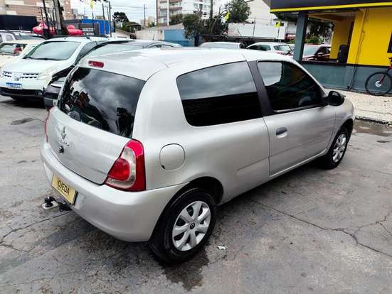 RENAULT-CLIO-2012