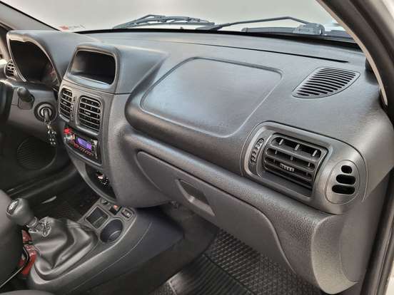 RENAULT-CLIO-2014