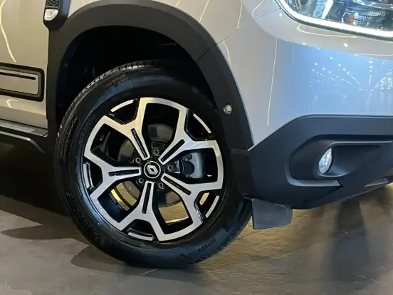 RENAULT-DUSTER-2022