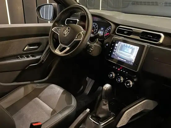 RENAULT-DUSTER-2022