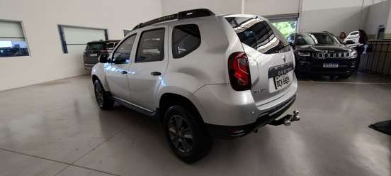 RENAULT-DUSTER-2019