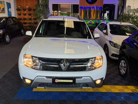 RENAULT-DUSTER-2018