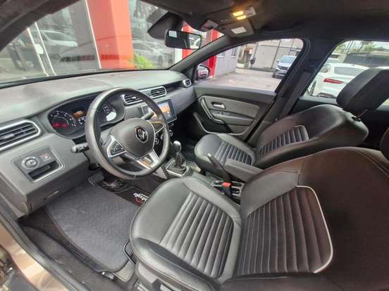 RENAULT-DUSTER-2020