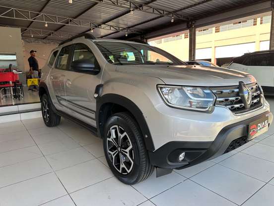 RENAULT-DUSTER-2023
